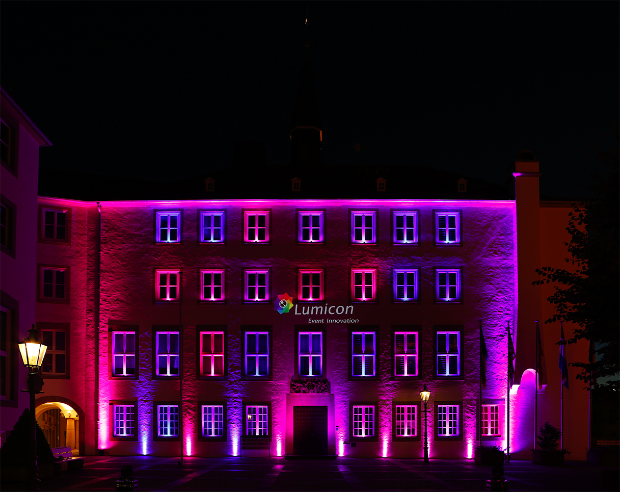 _R3A4080_O-Korr_Rathaus Bitburg_LUMICON_WEB_72DPI_Foto James Chan-A-Sue